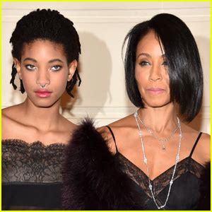 jada pinkett butt|Jada Pinkett Smith & Daughter Willow Reveal the Plastic Surgery ...